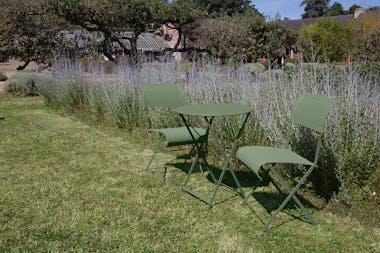 Folding Fermob garden setting for two in Cactus colour