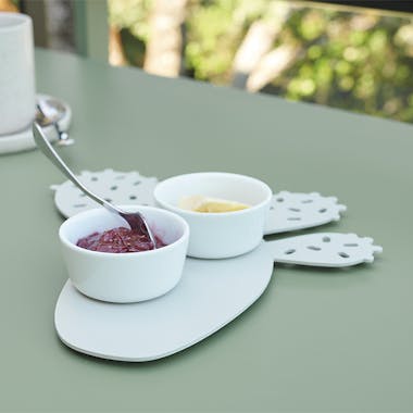 Fermob Envie Cactus trivet with small dishes