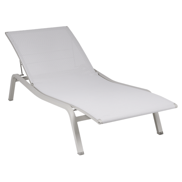 Alize Sunlounge Premium By Fermob in Clay Grey